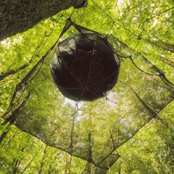 Skye Nid'Île tree house dome in Brittany